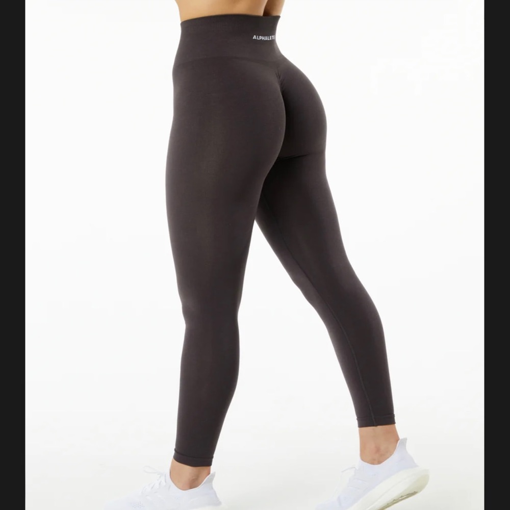 Alphalete Amplify Chocolate (brand new)